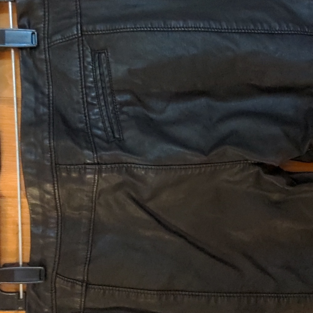 BlankNyc Faux Leather Skinny Pants Ankle Zip Black Size 27 Mid to Low Rise - Picture 7 of 11